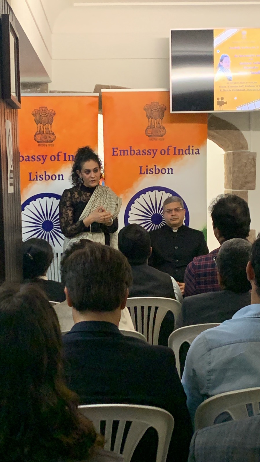 Tanvi Gandhi speaking at the Embassy of India in Lisbon
